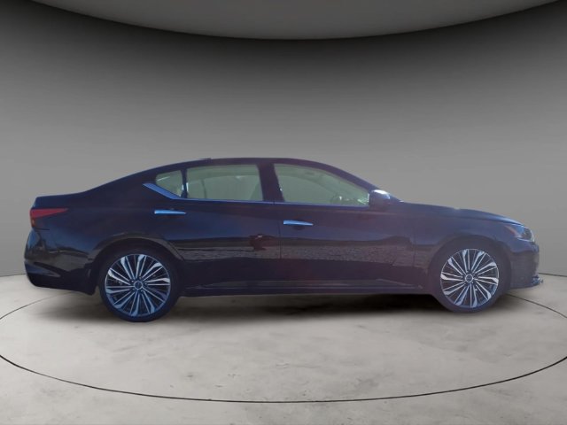 Certified 2024 Nissan Altima 2.5 SL FWD image 7