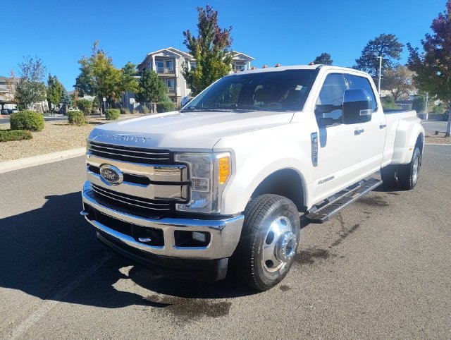 Used 2017 Ford F350 Lariat w/ Lariat Ultimate Package AWD/4WD image 4