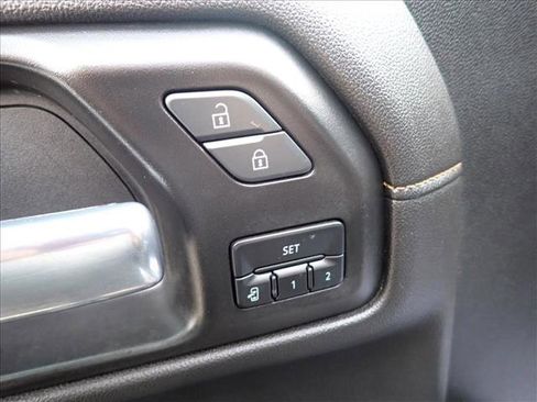 Used 2021 GMC Sierra 1500 AT4 w/ AT4 Preferred Package image 15