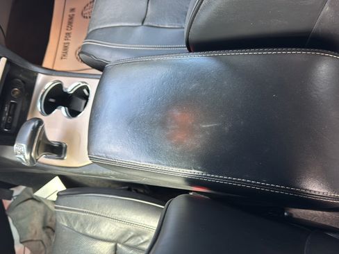 Used 2014 Jeep Grand Cherokee Overland AWD/4WD image 25