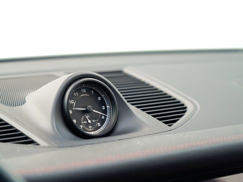 Used 2022 Porsche Macan S image 27