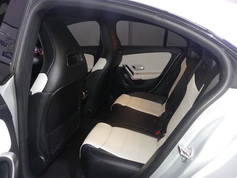 Used 2022 Mercedes-Benz CLA 35 AMG 4MATIC image 27