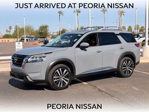 Certified 2023 Nissan Pathfinder Platinum w/ Cargo Package AWD/4WD image 1