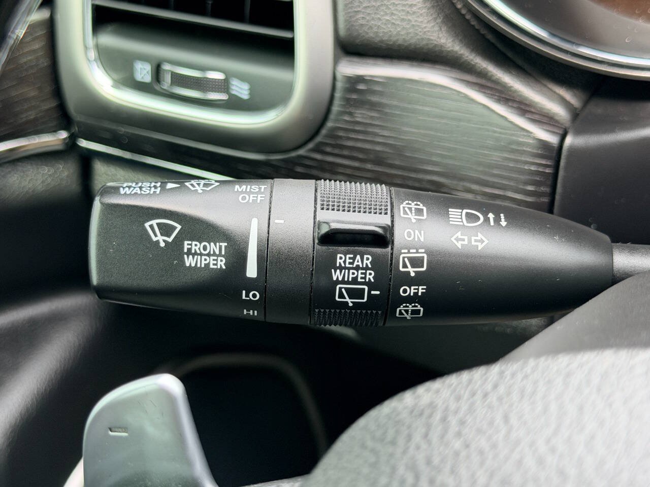 Used 2017 Jeep Grand Cherokee Summit w/ Platinum Series Group AWD/4WD image 38