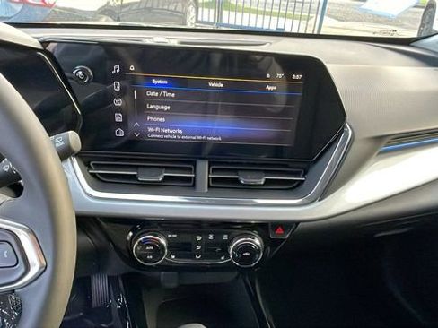 New 2026 Chevrolet Trax LT w/ LT Convenience Package image 15