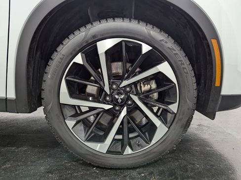 Used 2023 Mitsubishi Outlander SE image 6