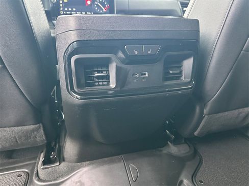 Used 2024 GMC Sierra 2500 AT4 w/ AT4 Premium Plus Package image 23