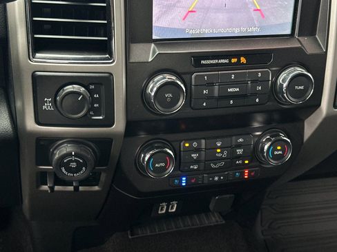 Used 2020 Ford F150 Lariat AWD/4WD image 19