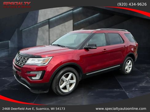 Used 2017 Ford Explorer XLT w/ Equipment Group 201A AWD/4WD image 7