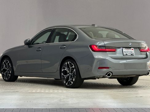 Used 2025 BMW 330i Sedan w/ Premium Package RWD image 3
