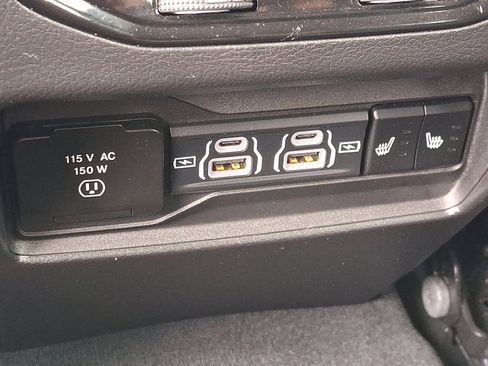 Used 2023 Jeep Grand Cherokee Limited w/ Trailer Tow Prep Group (B) image 11