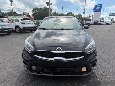 Used 2019 Kia Forte LXS FWD image 2