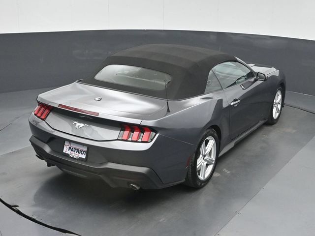 Used 2026 Ford Mustang Premium RWD image 33