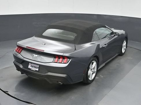 Used 2026 Ford Mustang Premium RWD image 33