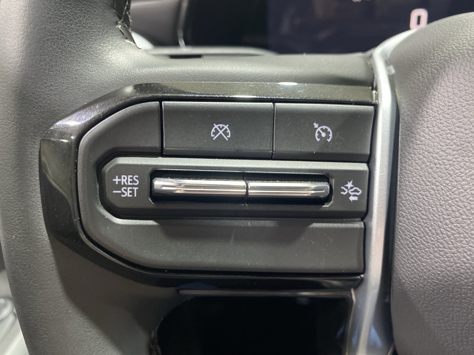 Used 2026 Chevrolet Colorado LT w/ Advanced Trailering Package AWD/4WD image 25
