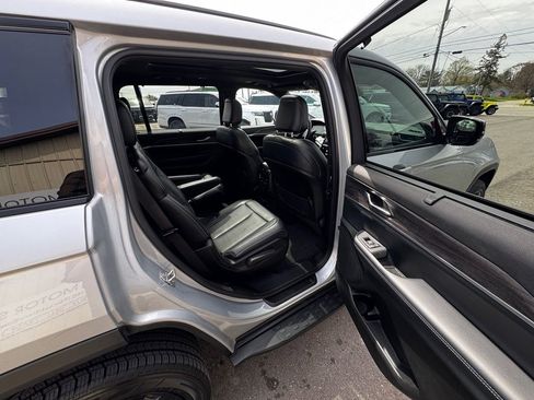 Used 2024 Jeep Grand Cherokee L Limited w/ Luxury Tech Group II AWD/4WD image 28