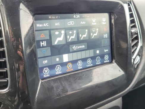 Used 2018 Jeep Compass Latitude w/ Popular Equipment Group image 11