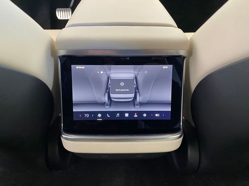 Used 2022 Tesla Model S AWD image 28