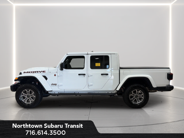 Used 2024 Jeep Gladiator Mojave AWD/4WD image 2