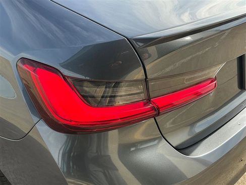 Used 2020 BMW 330i Sedan w/ Premium Package image 19