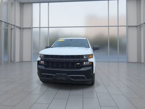 Used 2020 Chevrolet Silverado 1500 W/T w/ Z71 Off-Road Package AWD/4WD image 3