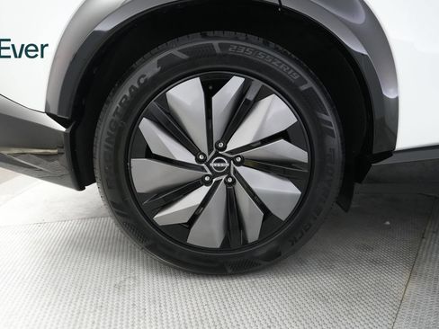 Used 2024 Nissan Ariya AWD image 21