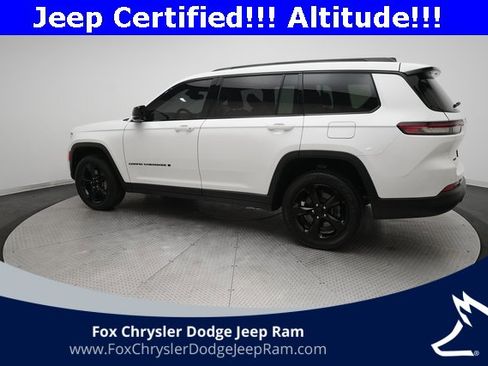 Used 2023 Jeep Grand Cherokee L Laredo image 12