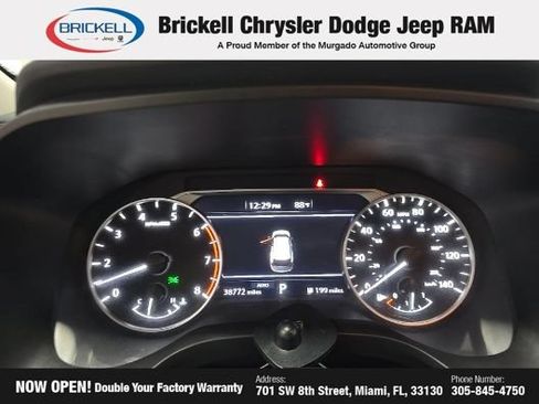 Used 2024 Nissan Rogue S AWD/4WD image 8