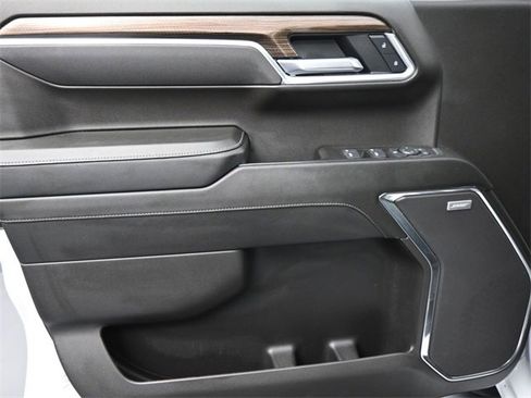 Used 2025 Chevrolet Silverado 1500 LT Trail Boss w/ LT Trail Boss Premium Package image 40