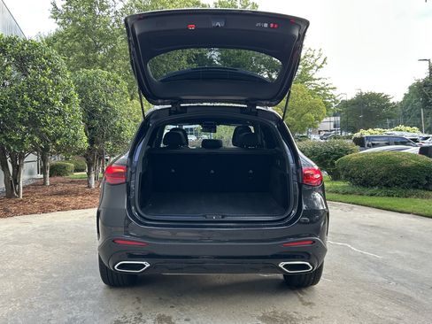 Certified 2025 Mercedes-Benz GLC 300 image 9