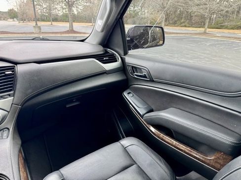 Used 2020 Chevrolet Tahoe LT image 26