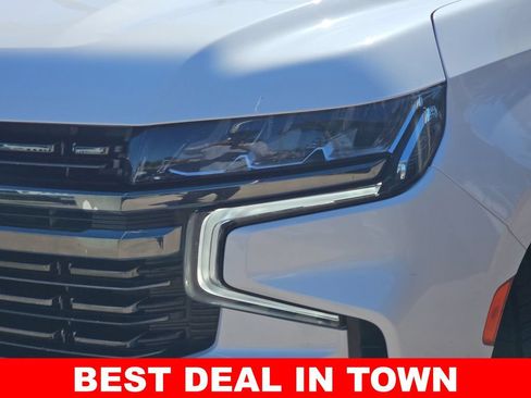 Used 2021 Chevrolet Suburban RST AWD/4WD image 34
