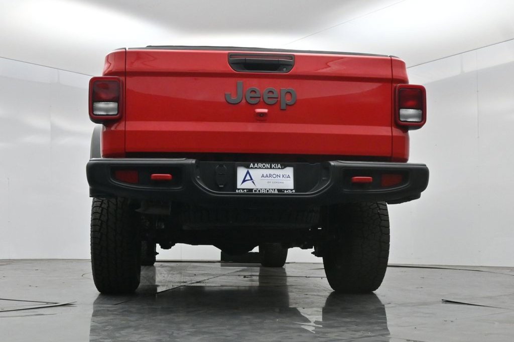 Used 2023 Jeep Gladiator Rubicon AWD/4WD image 34
