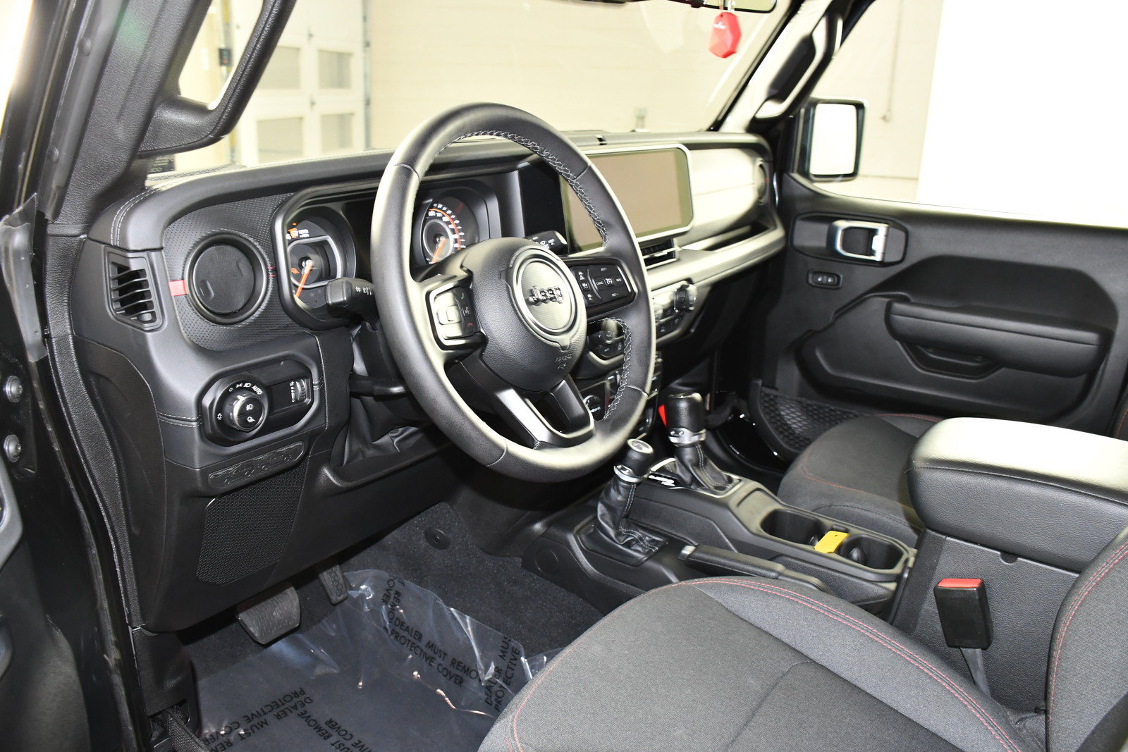 Used 2026 Jeep Gladiator Rubicon AWD/4WD image 2