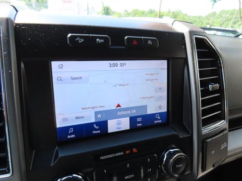 Used 2020 Ford F150 XLT w/ Equipment Group 302A Luxury AWD/4WD image 29