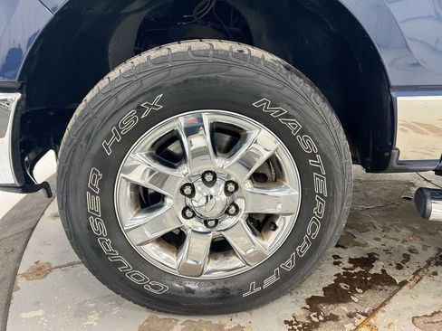 Used 2013 Ford F150 XLT w/ XLT Chrome Pkg image 26