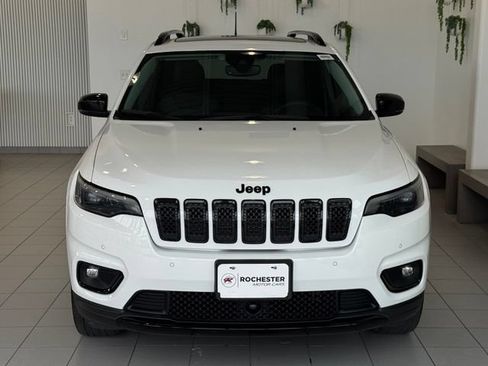 Used 2023 Jeep Cherokee Altitude Lux w/ Lux Elite Package AWD/4WD image 40