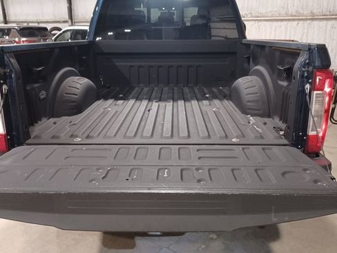 Used 2018 Ford F250 Lariat w/ Chrome Package image 8