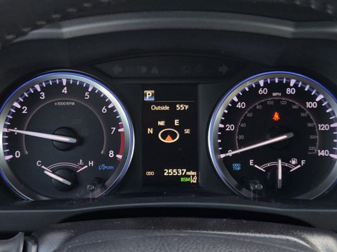 Certified 2019 Toyota Highlander XLE image 23