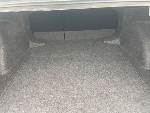 Used 2025 Toyota Corolla LE image 31