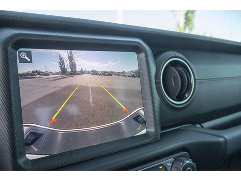 Used 2021 Jeep Gladiator Overland AWD/4WD image 24