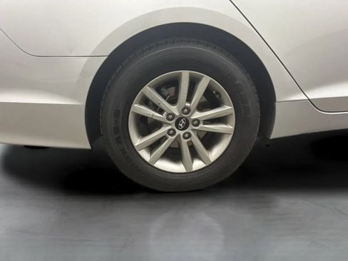 Used 2015 Hyundai Sonata SE FWD image 24