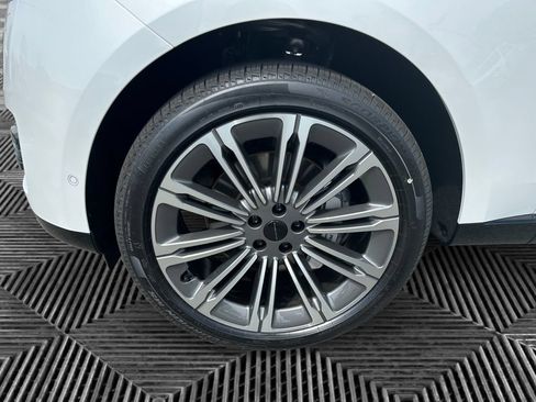 New 2026 Land Rover Range Rover SE AWD/4WD image 14