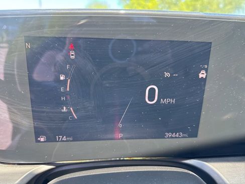 Used 2024 Buick Encore GX Preferred w/ Comfort Package FWD image 13
