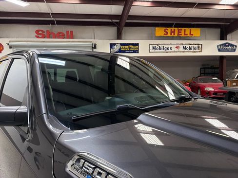 Used 2021 RAM 1500 Laramie w/ Laramie Southwest Edition RWD image 45