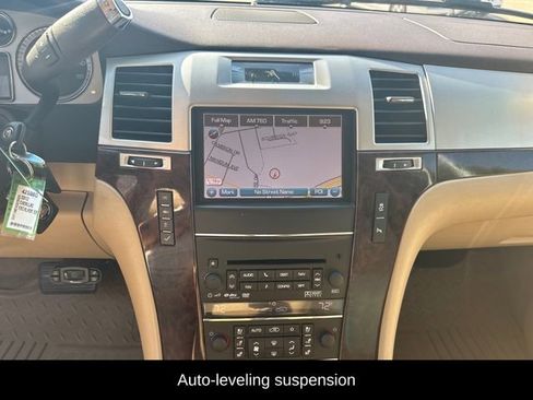 Used 2012 Cadillac Escalade EXT Premium AWD/4WD image 23