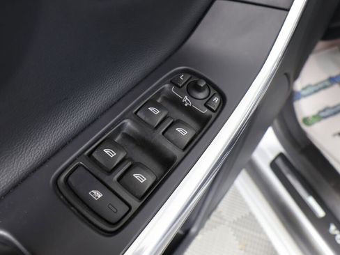 Used 2015 Volvo XC60 T6 Platinum image 32