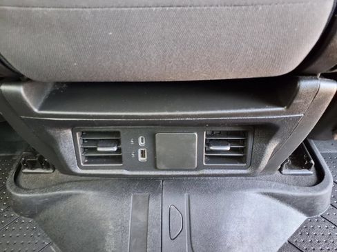 Used 2024 Chevrolet Silverado 1500 Custom RWD image 16