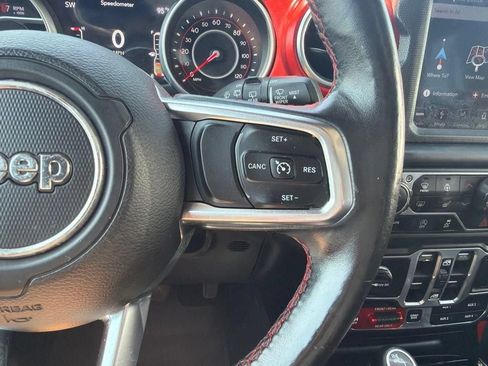 Used 2018 Jeep Wrangler Unlimited Rubicon AWD/4WD image 44