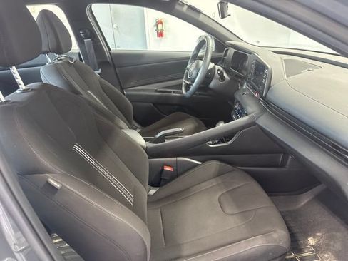 Used 2025 Hyundai Elantra Sport FWD image 23